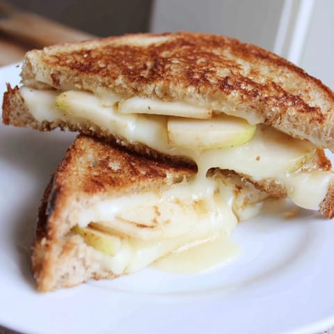 Brie Apple Grilled Cheese